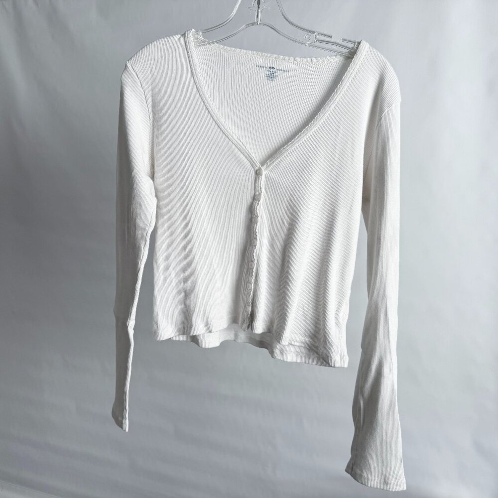 Brandy Melville Ribbed White Crop Cardigan